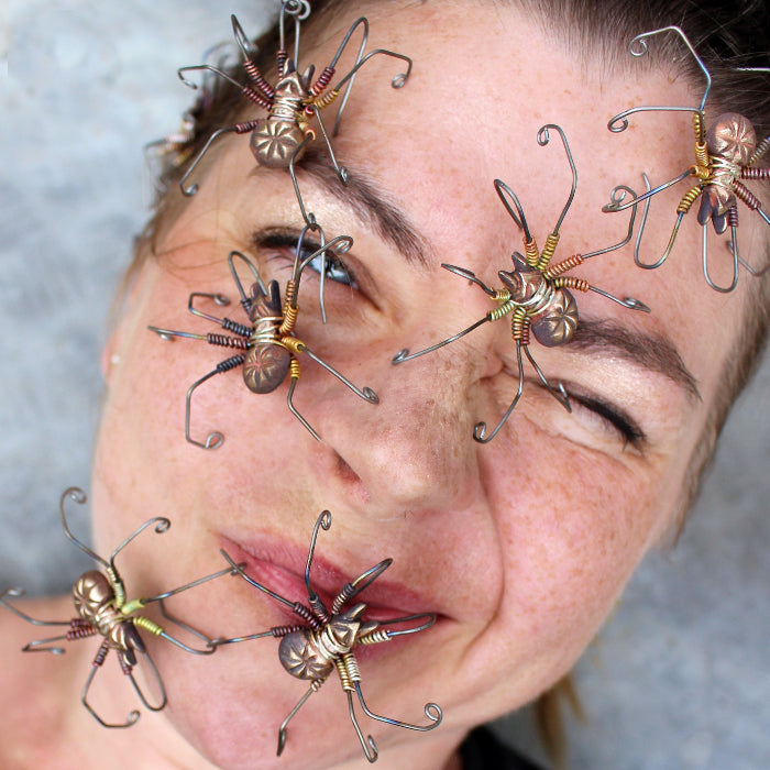 Stora spindelörhängen