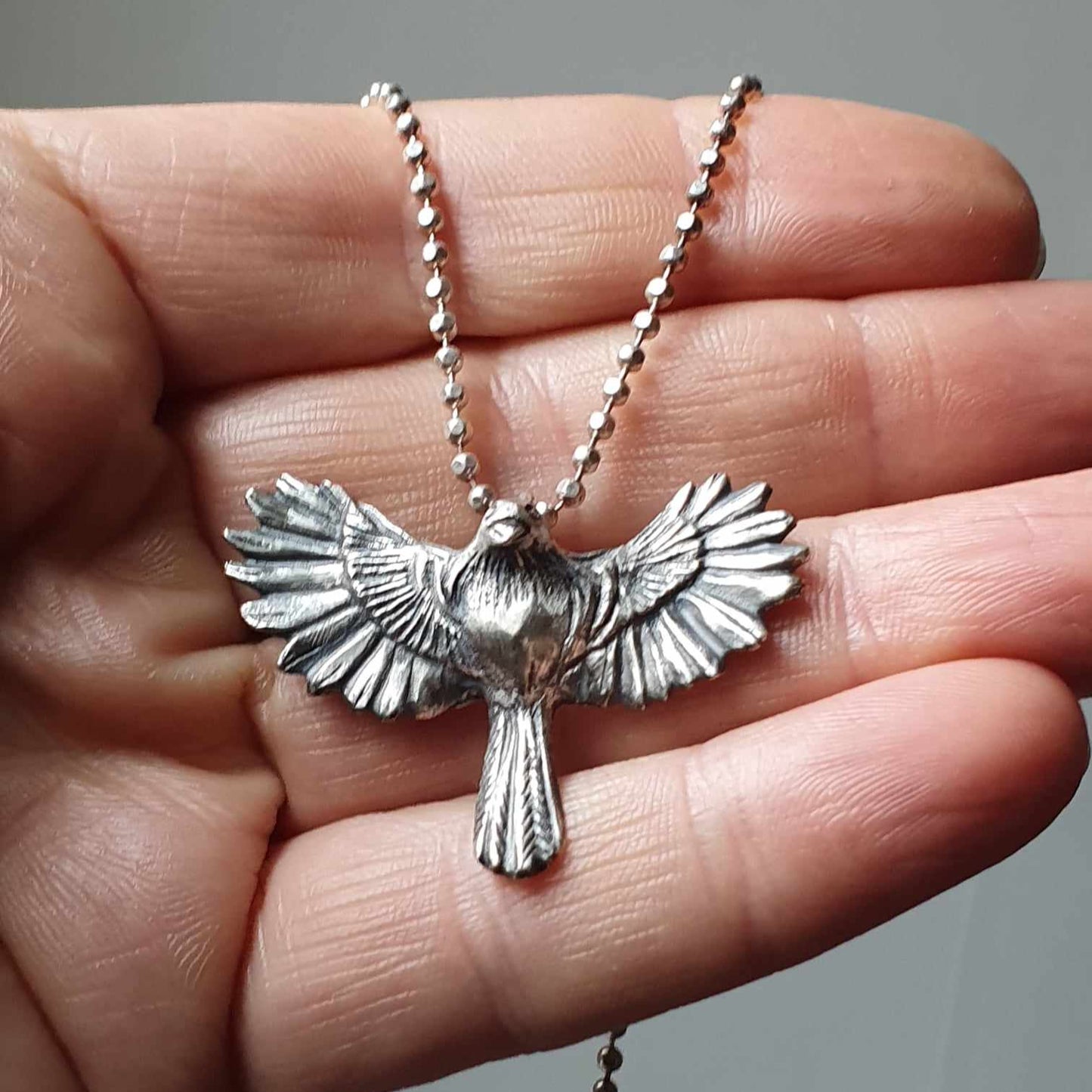 Flygande fågel halsband i sterlingsilver