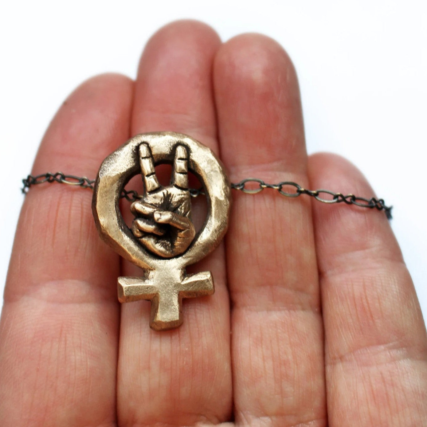 Victorious women, feminist symbol