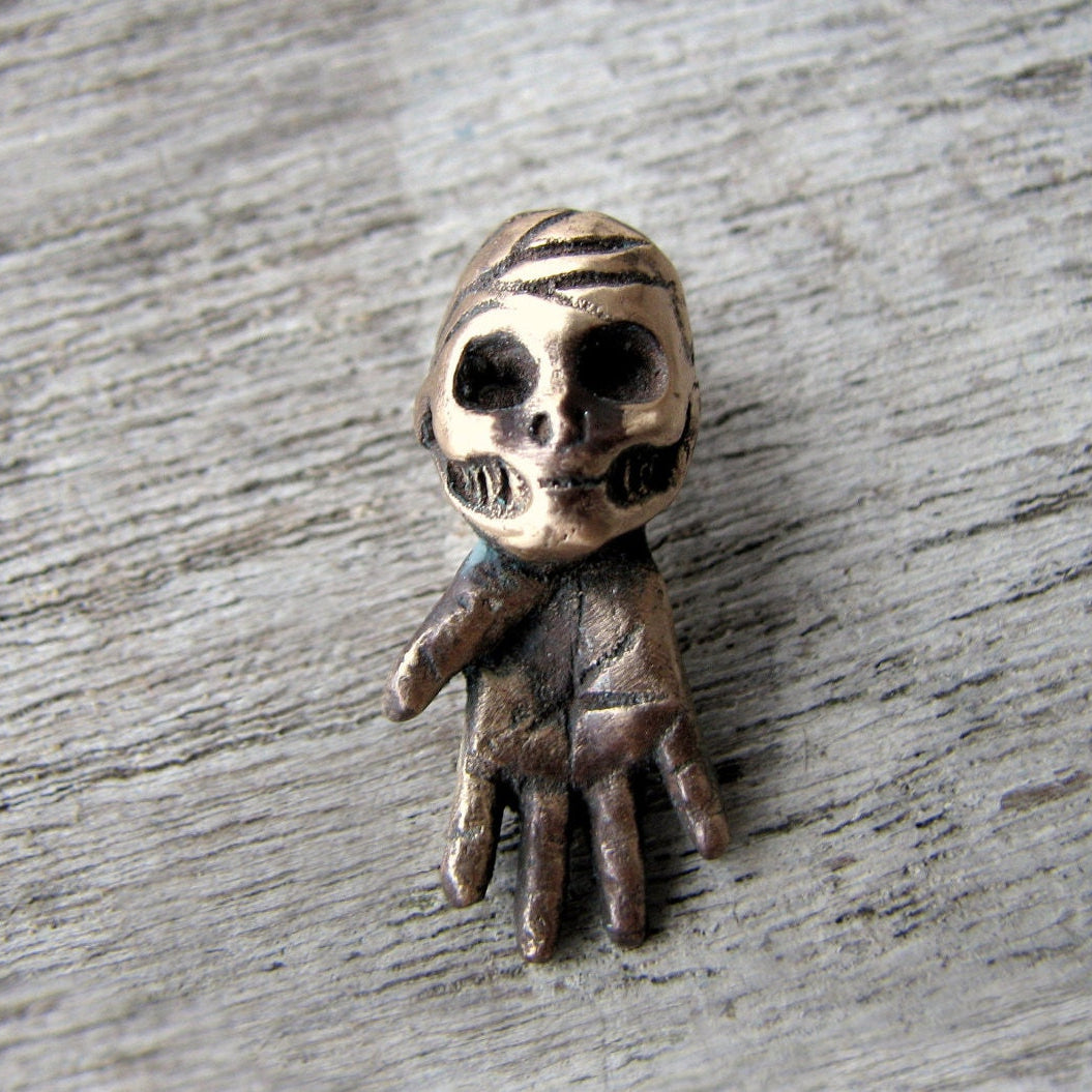 Skully the skeleton friend halsband