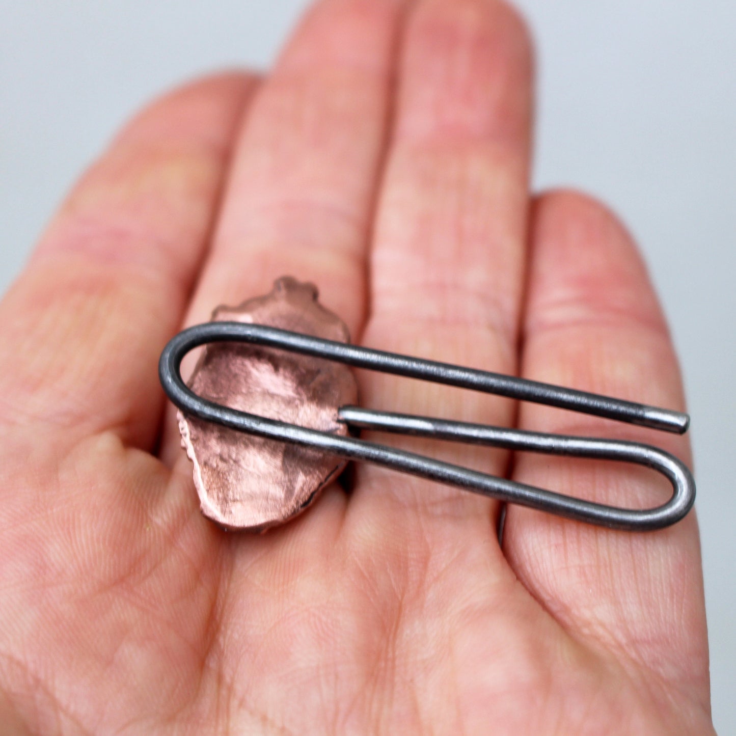 Bound anatomical heart slipsklämma