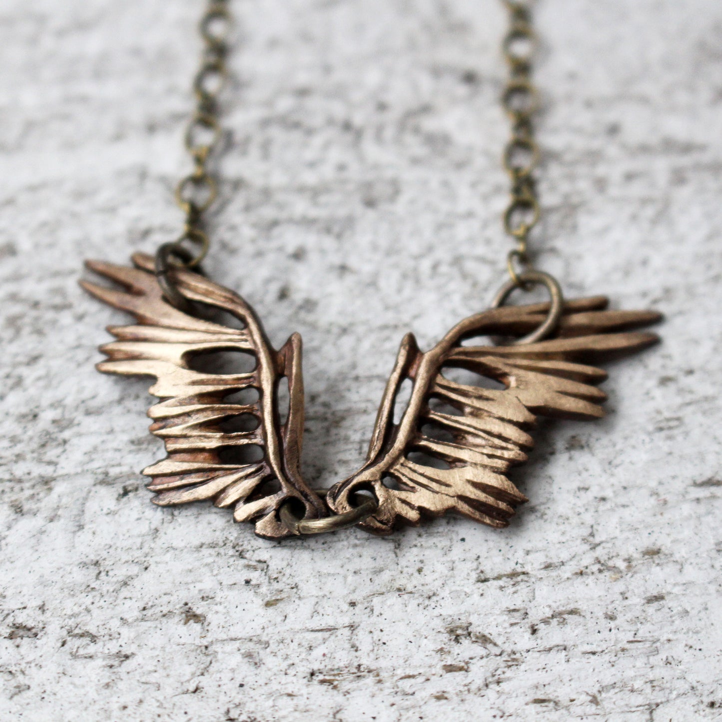 Skeleton wing halsband