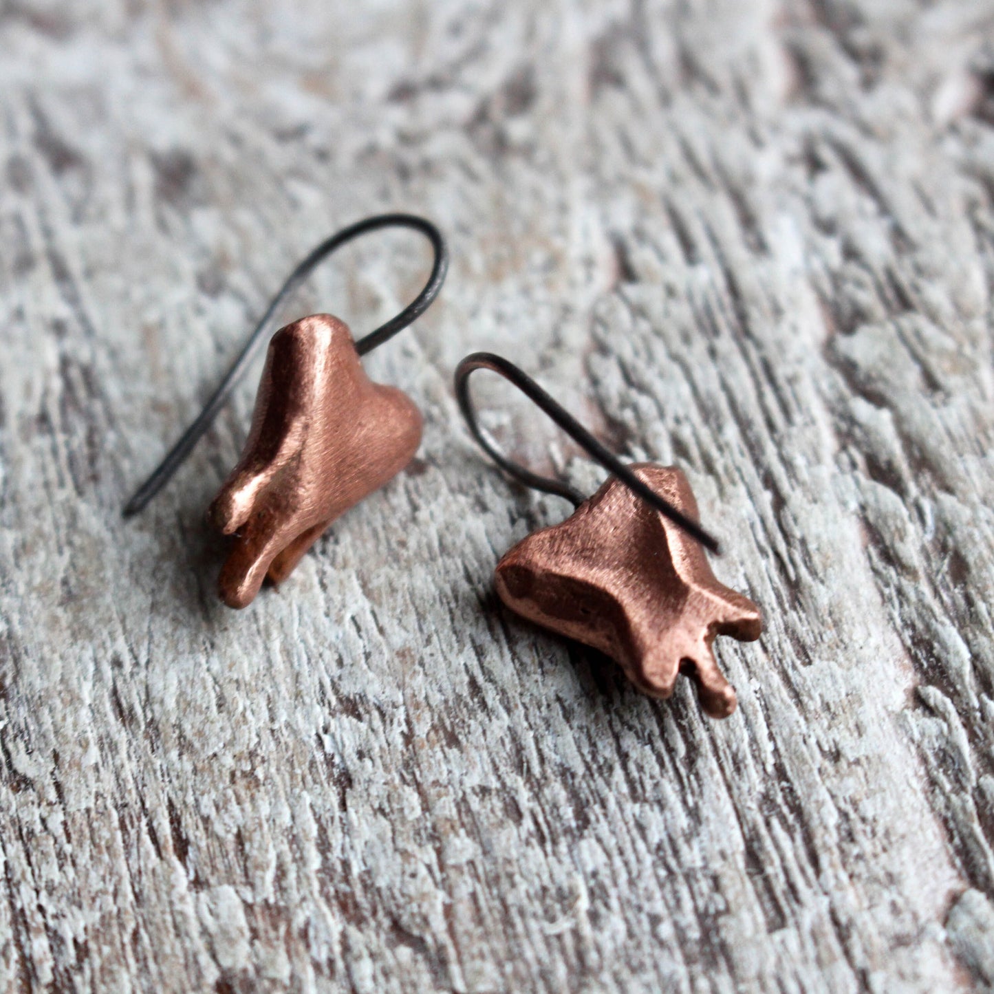 Bleeding hearts örhängen