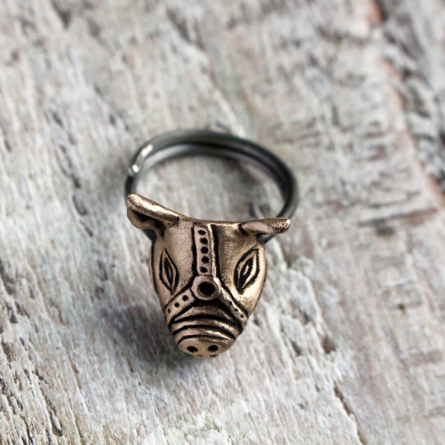 Kinky Pig Ring