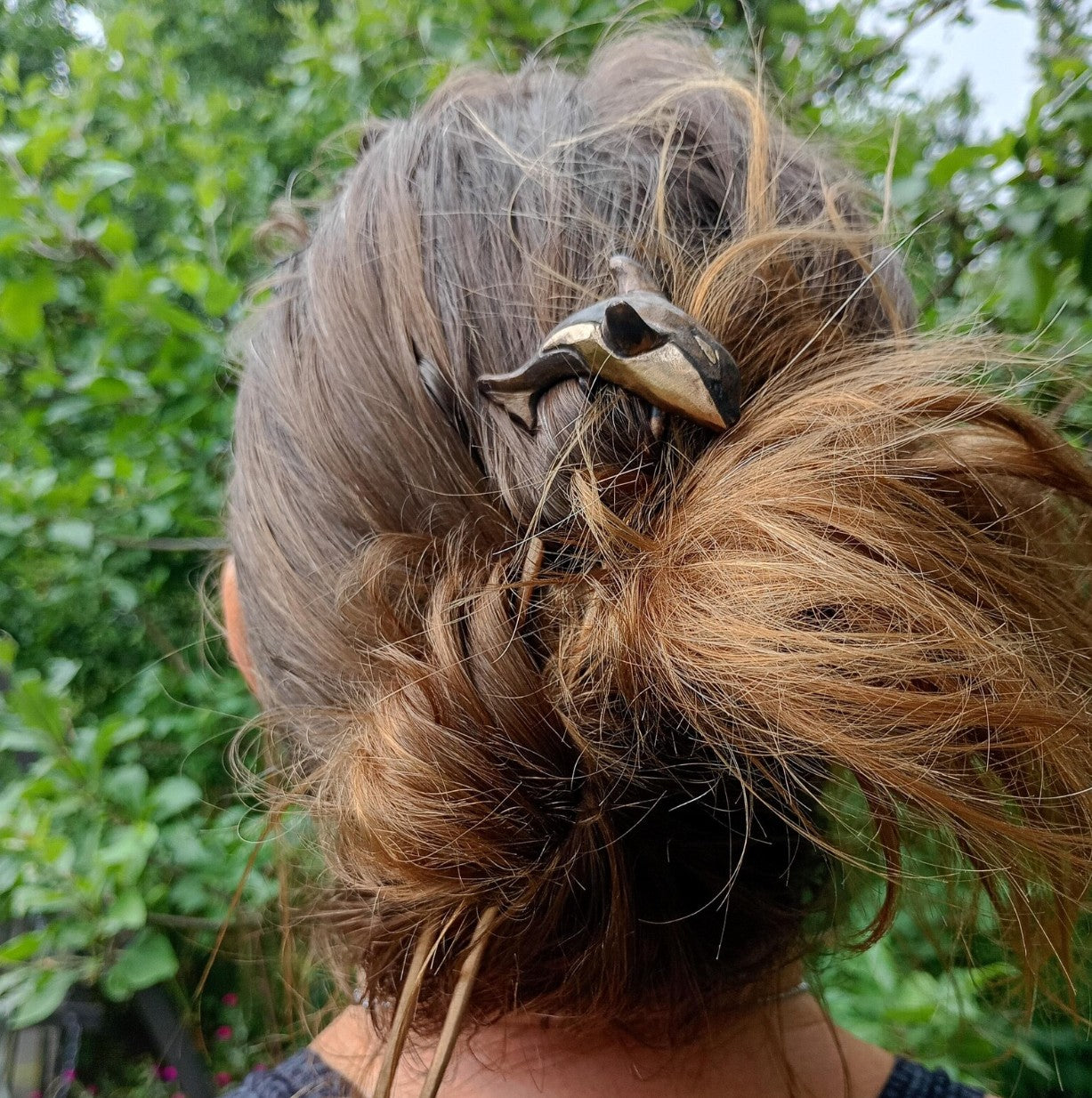 killer whale hairstick in use in hair