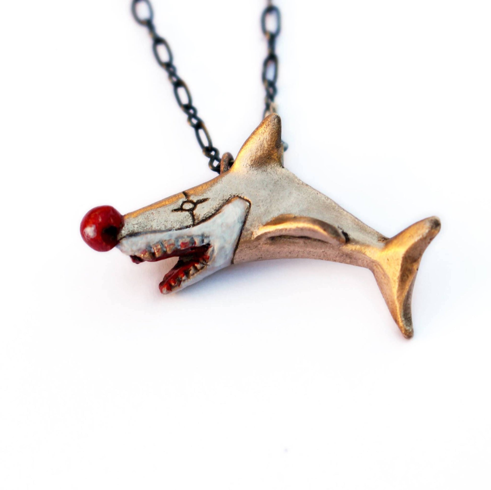 clownfisk haj halsband, haj i clown sminkning