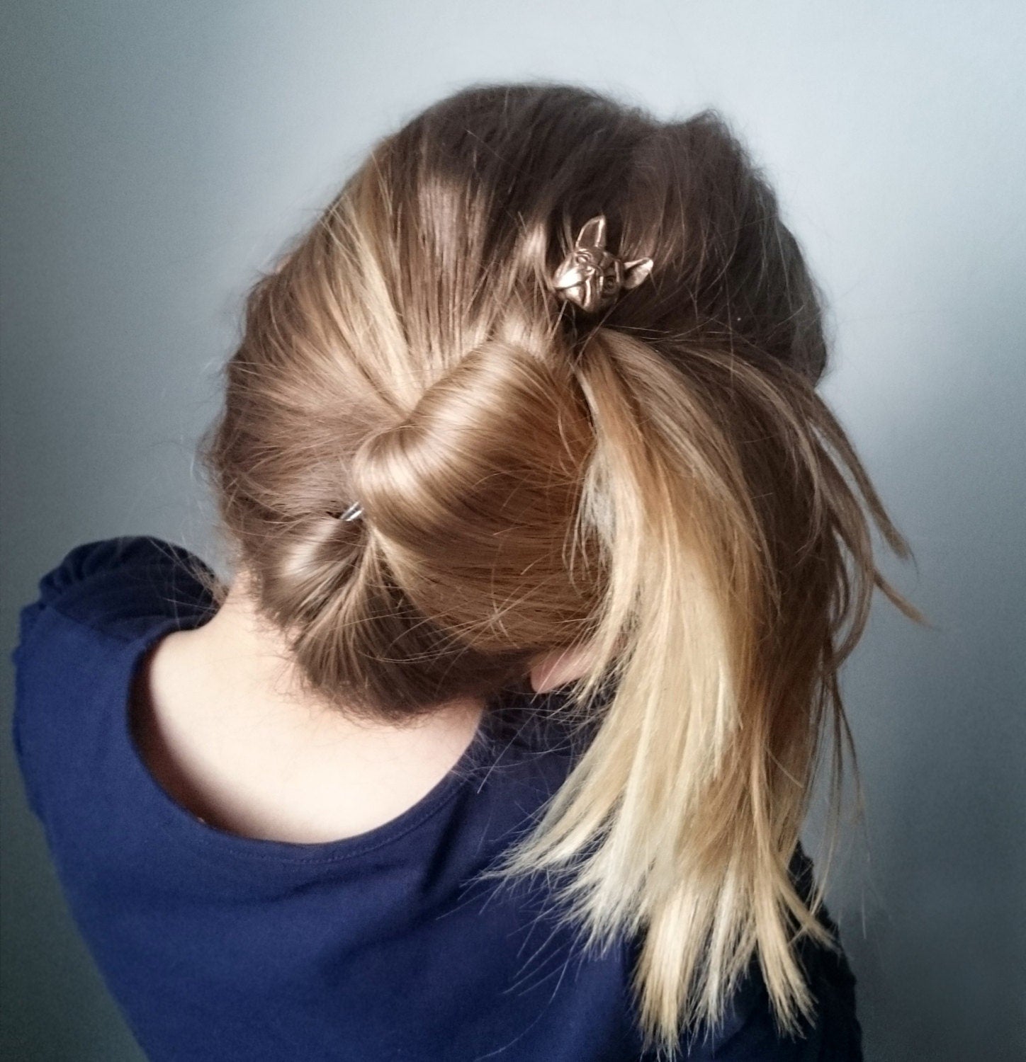 handgjord hårspinne med fransk bulldog