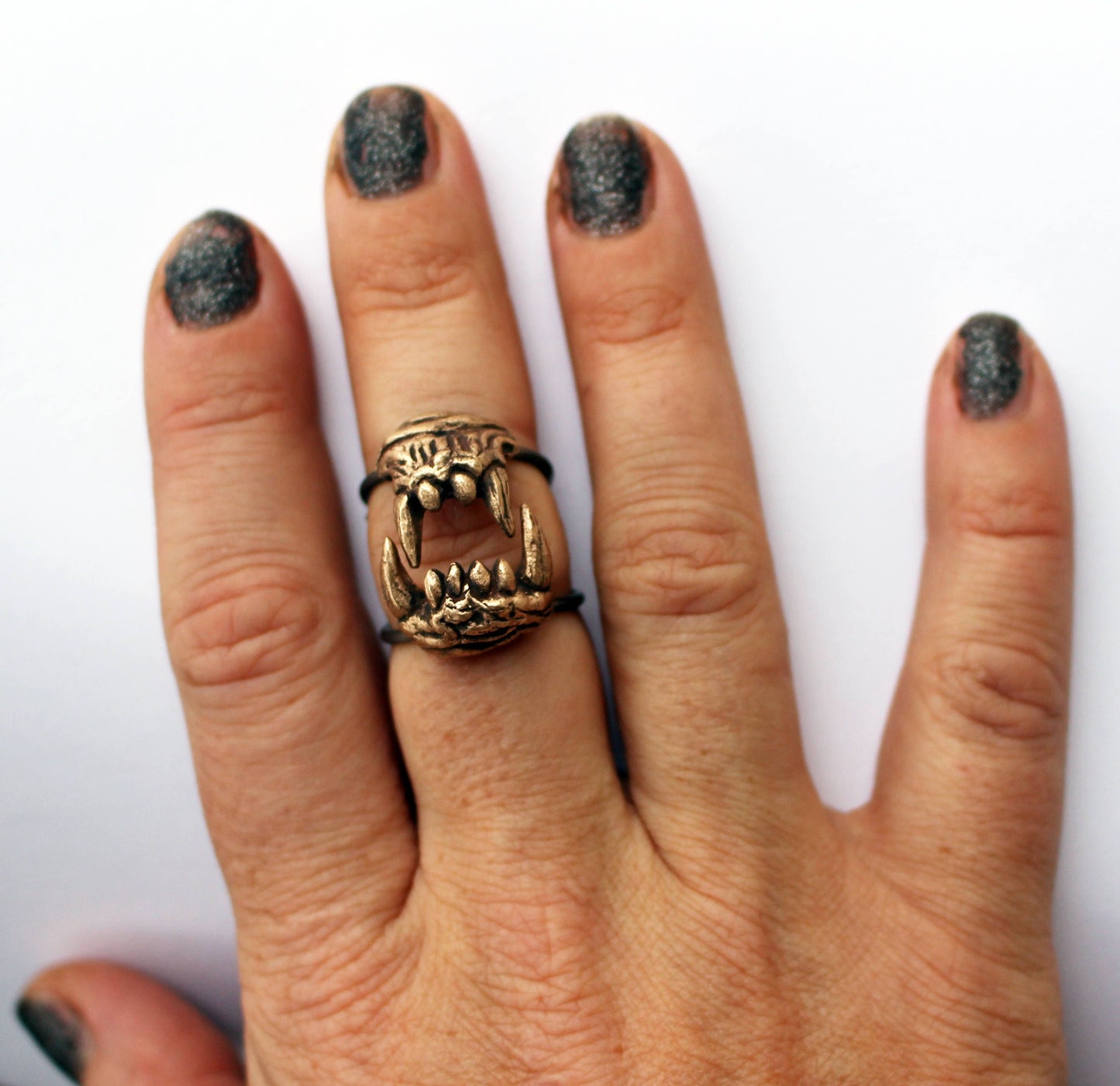 ROAR RING, beast jaws