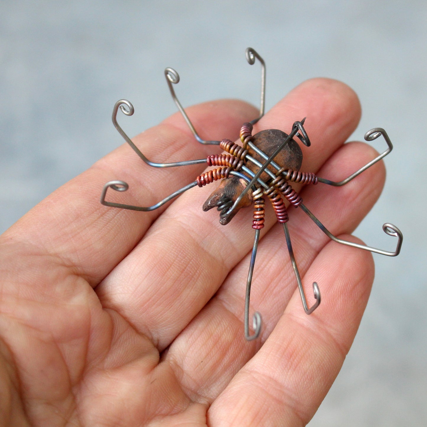 Spider brooch pin