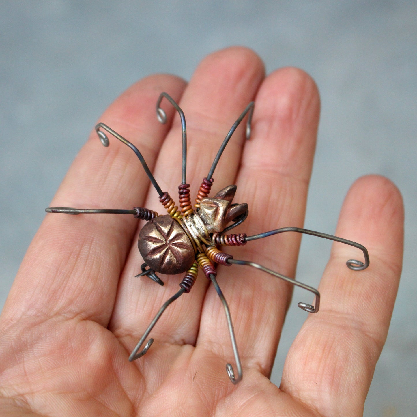 Spider brooch pin
