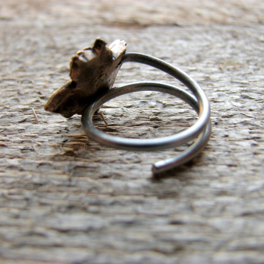 Bee earrings/ear cuff