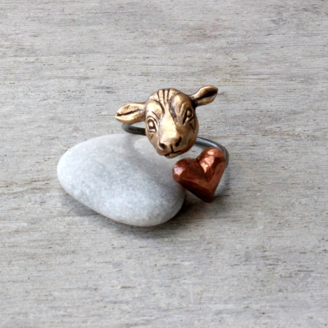 jag älskar kor ring, med ett hjärta och ett litet kohuvud