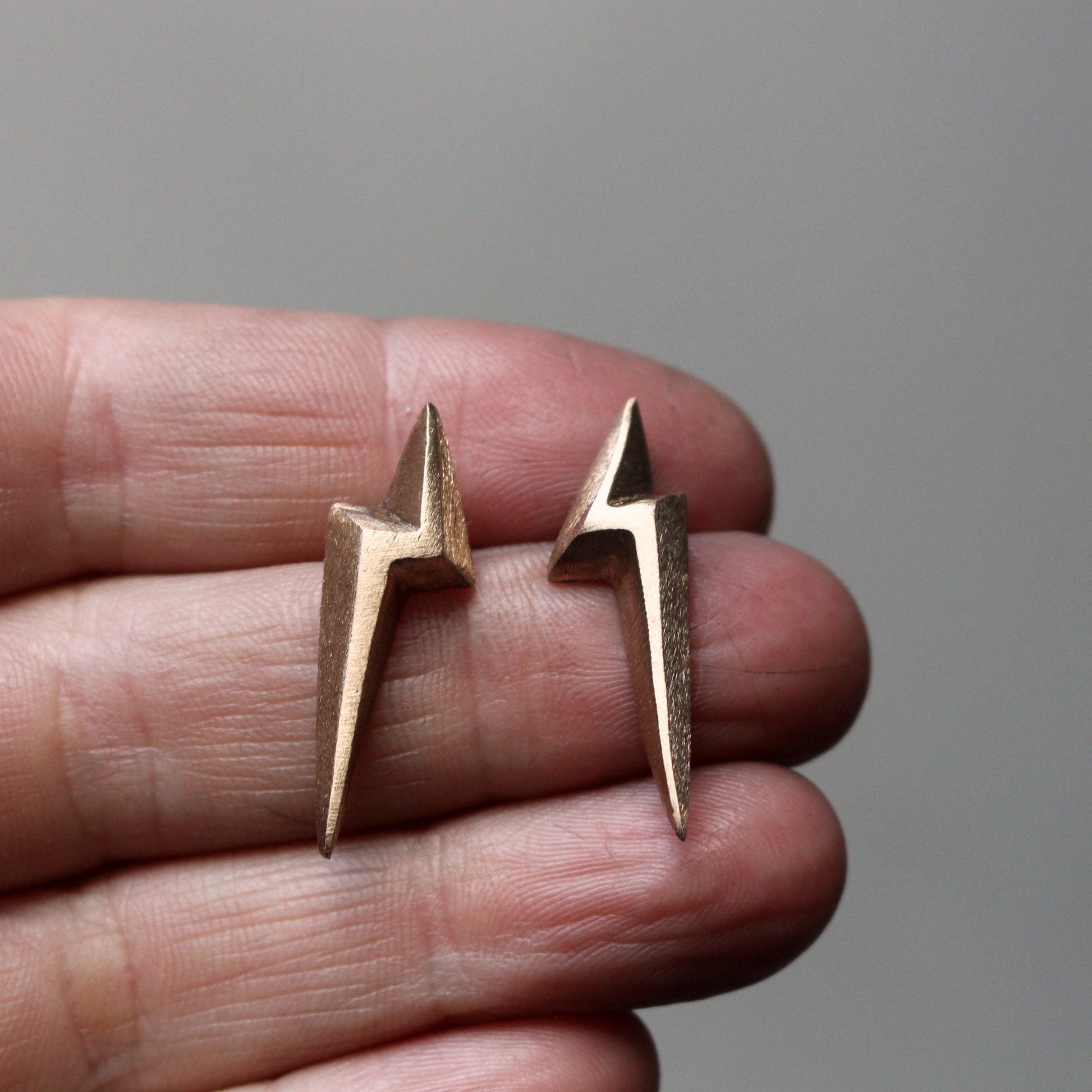 lightning flash earrings in bronze and titanium
