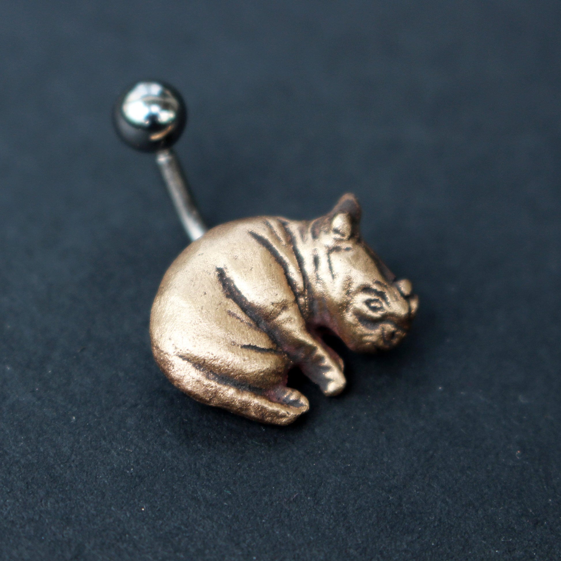 noshörning navel piercing smycke