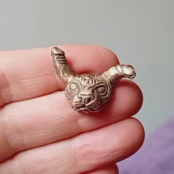 bronze hairless sphynx cat sculpted in bronze, pendant