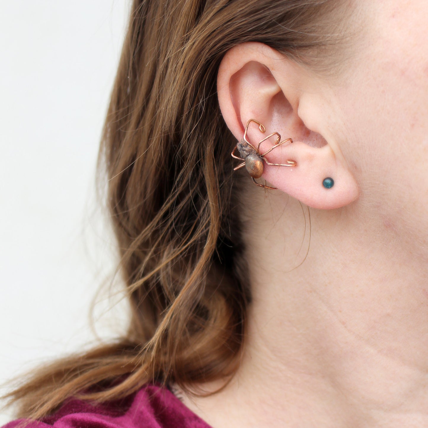 spindel ear cuff, spindeln klänger vid skaparens öra