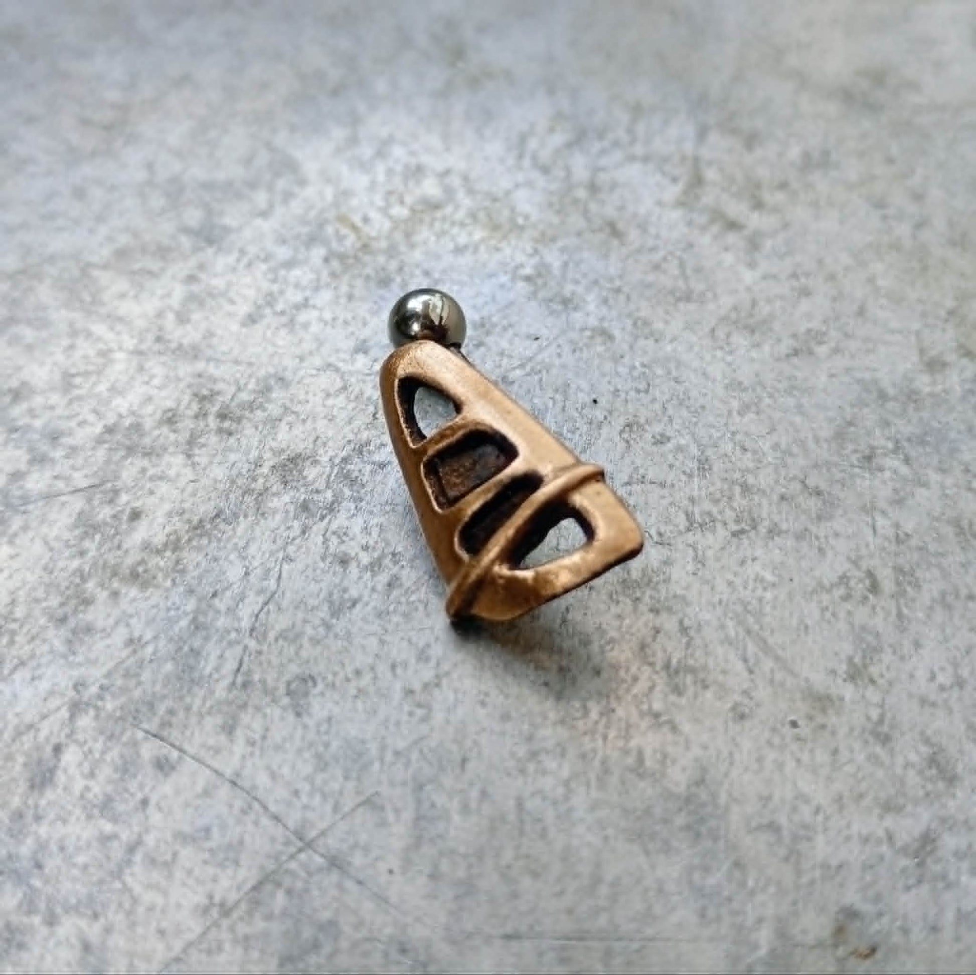 windsurfing sail belly ring