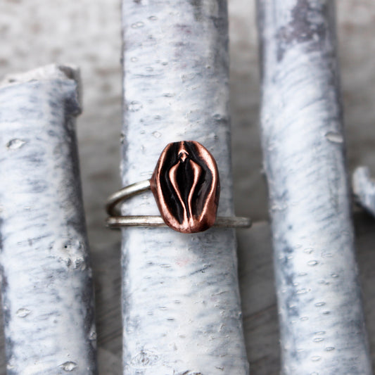 vulva fitta feminist inger ring